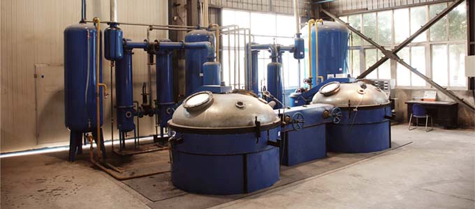 Each low-voltage core reactor is impregnated by negative pressure vacuum impregnation equipment!